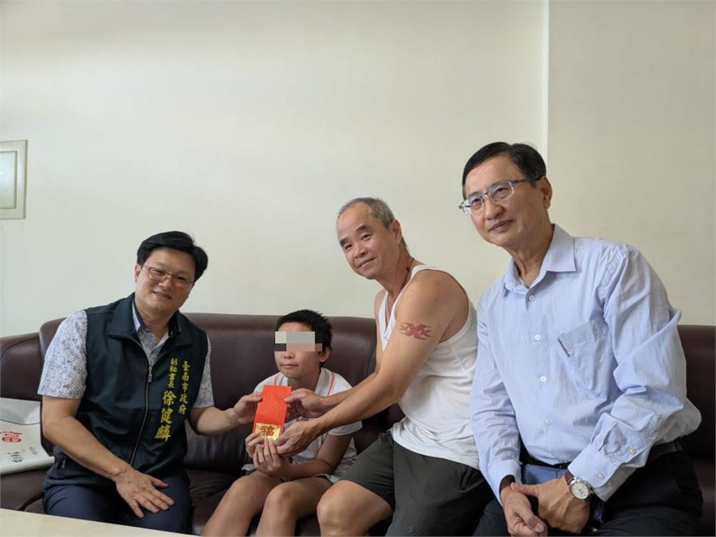 風災重傷小如康復返校 台南市府持續關懷送暖