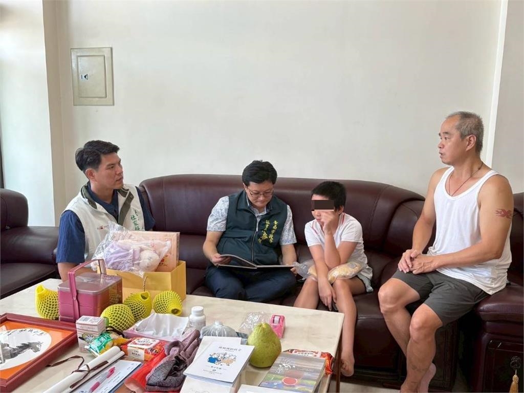 風災重傷小如康復返校 台南市府持續關懷送暖