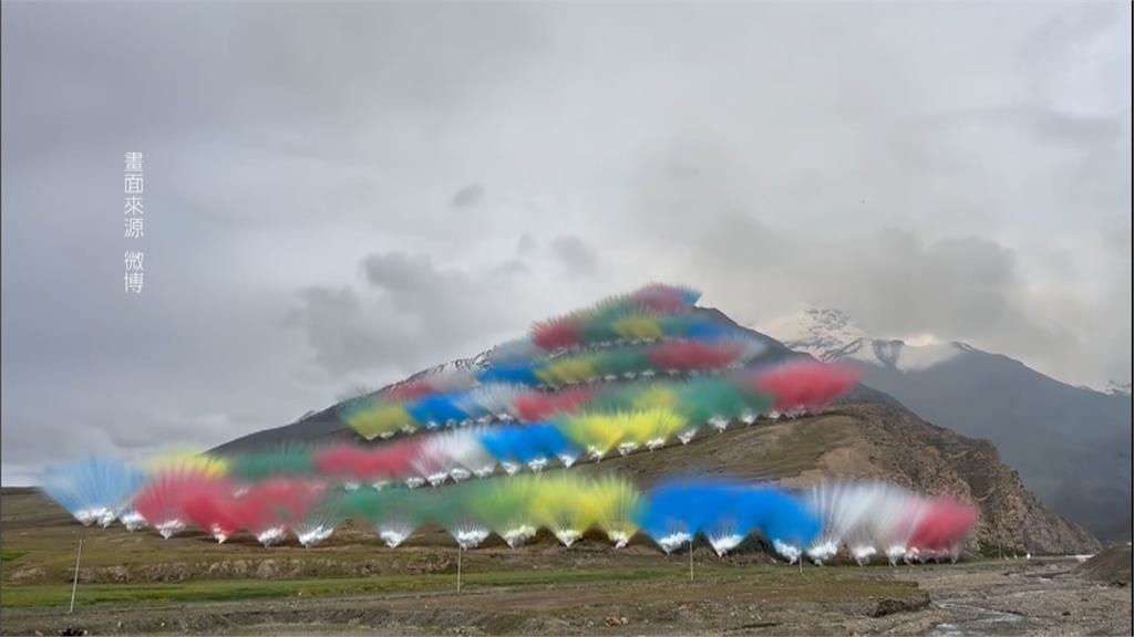 始祖鳥與蔡國強聯手　喜馬拉雅山放煙火被批污染