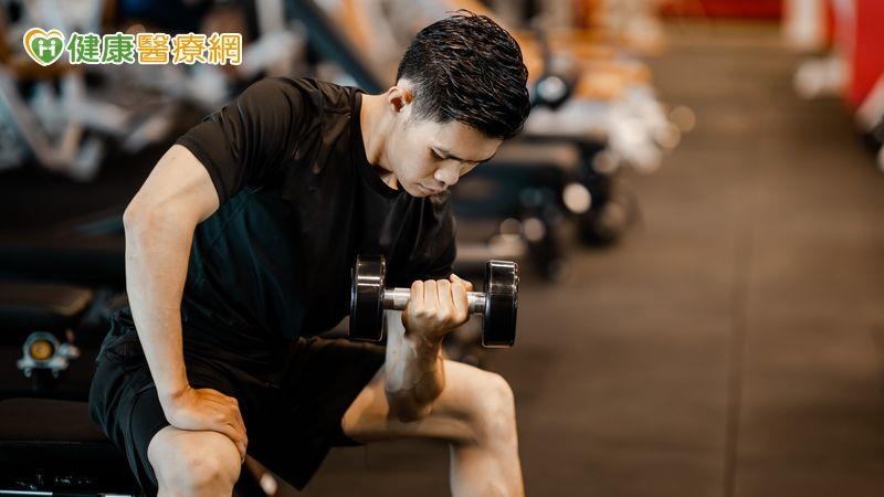 中年開始守住肌肉存款！營養師：營養與運動並行預防肌少症