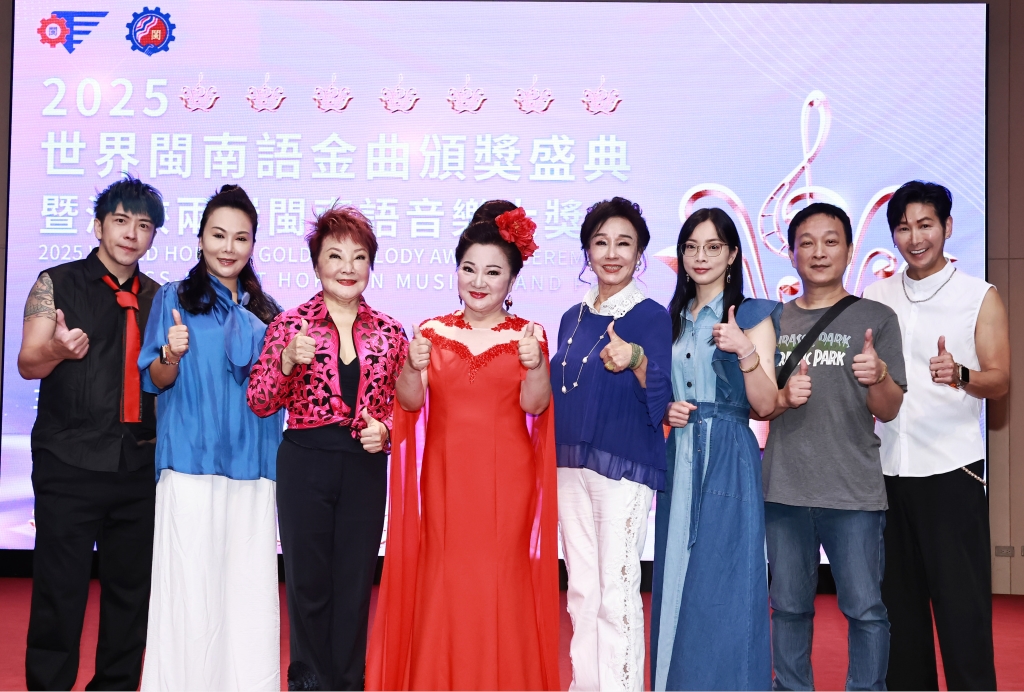 4歲選手高歌贏掌聲！白冰冰感動親送紅包 再曝海外比賽計畫