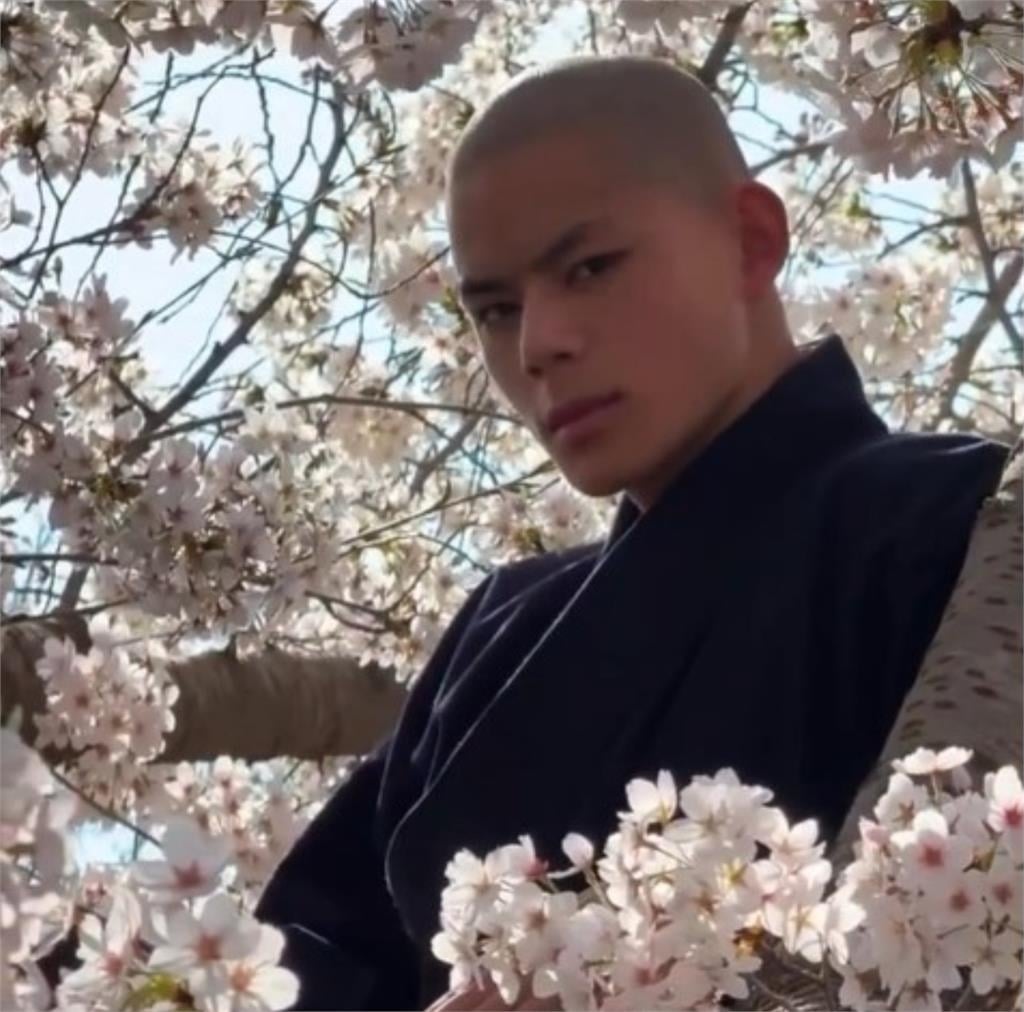 于朦朧送醫滿頭血「躺床插管照」遭護理師流出!背後恐怖真相竟「與宗教有關」