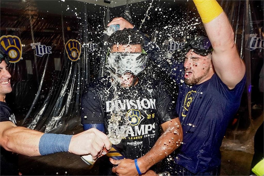 MLB(影)/中段班團隊薪資玩出豪門氣勢!釀酒人三度分區封王戰績全大聯盟第一