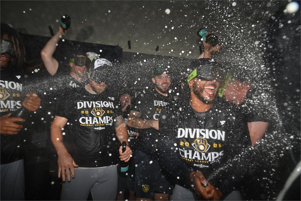 MLB(影)/中段班團隊薪資玩出豪門氣勢!釀酒人三度分區封王戰績全大聯盟第一