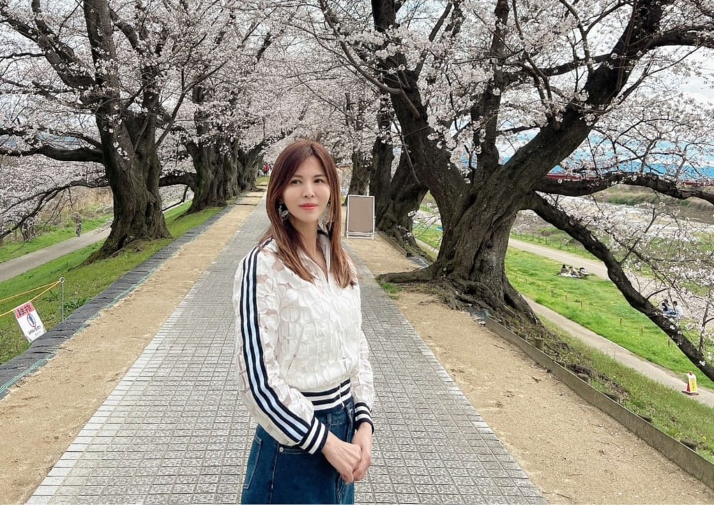 53歲美魔女星重返演藝圈！凍齡模樣太驚人 消失20年「購3房產」已成包租婆