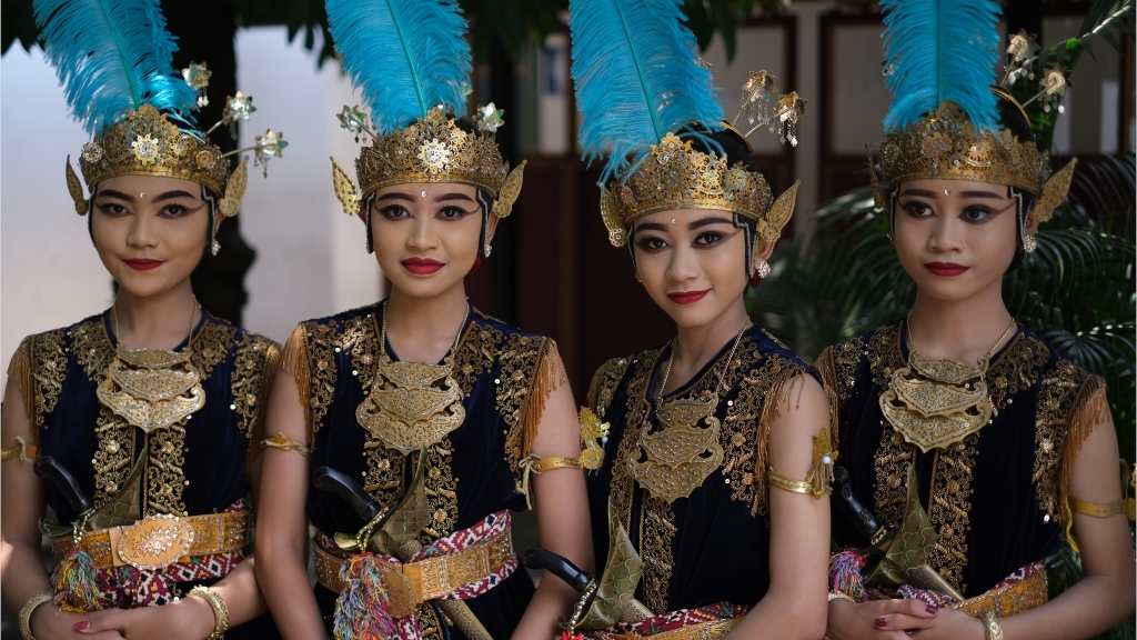 金鐘導演前進印尼拍攝!直擊「世界蠟染之都」 深度體驗人類生命之旅