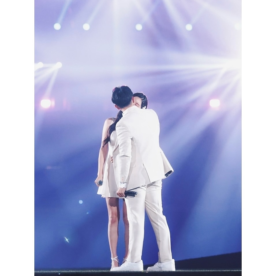 南珉貞大巨蛋「嘴吃他棒」全場大尖叫　「2球員崩潰」本尊現身10字回了