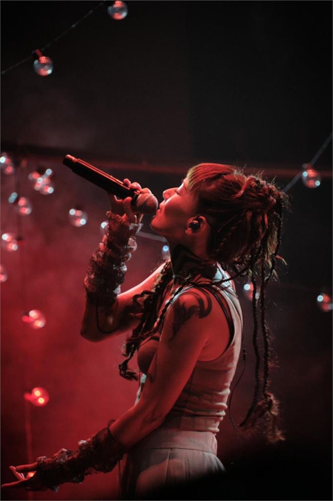 經典名曲一次重現全聽夠!盧巧音入行27年宣布11/23首次來台開唱會歌迷!