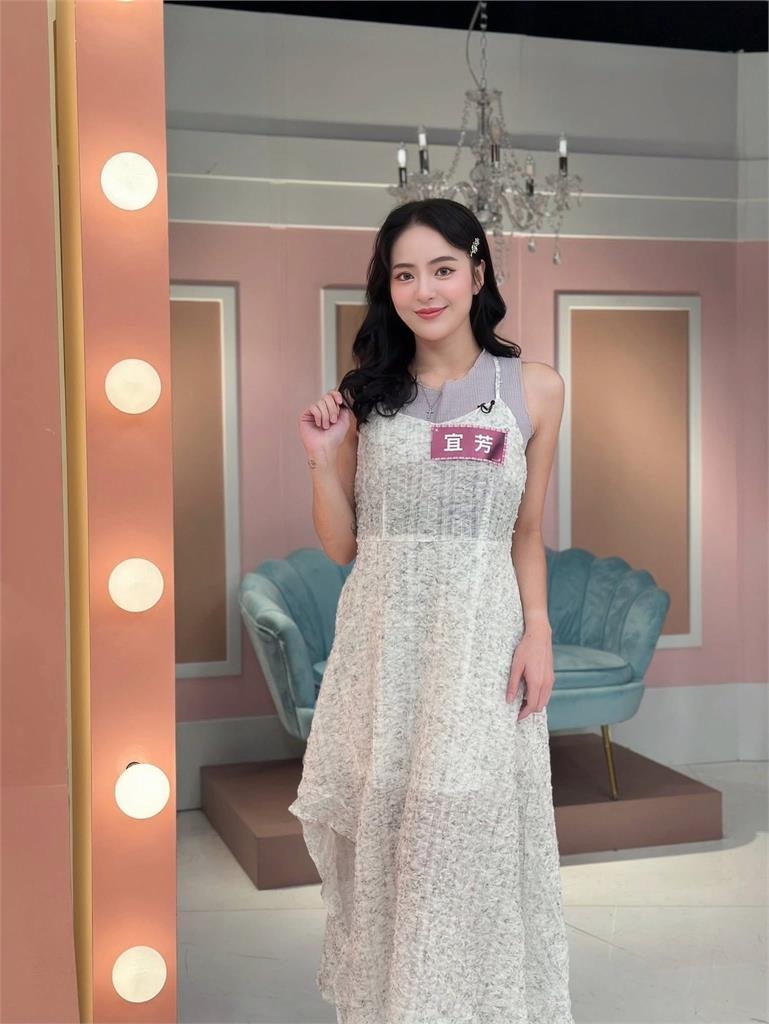 《姊妹亮起來》啦啦隊宜芳前男友阿嬤算命她「生大病」被分手!過得順風順水打破迷信