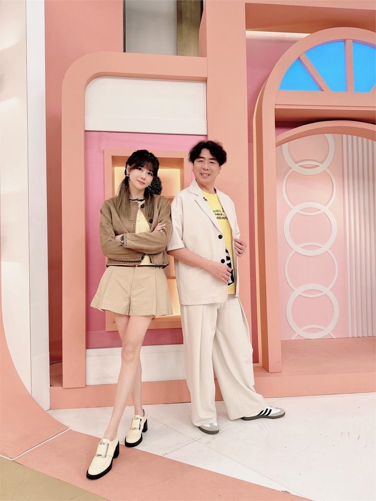 《姊妹亮起來》曾子余吃美食飆車台中被扣牌！哈孝遠為越南河粉飛巴黎