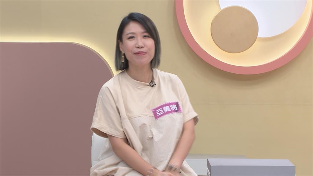 《姊妹亮起來》曾子余吃美食飆車台中被扣牌！哈孝遠為越南河粉飛巴黎