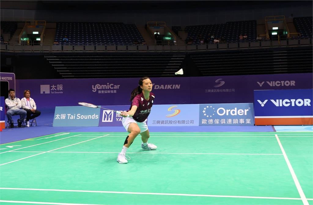 羽球(影)／高雄羽球大師賽台灣內戰！王柏崴擊敗黃品銜挺進男單決賽