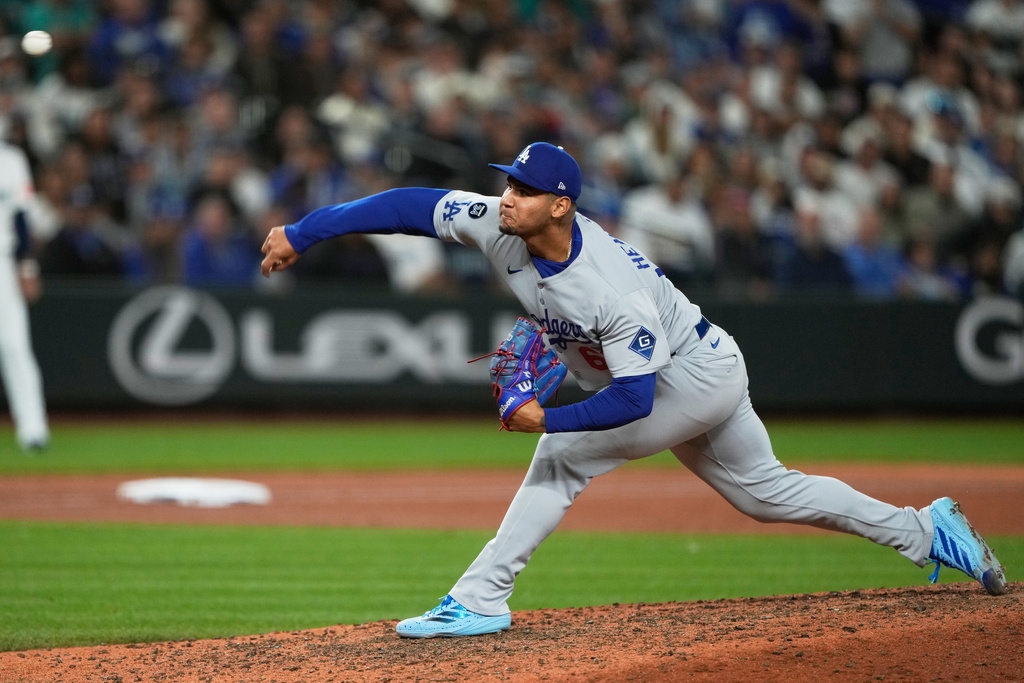 MLB(影)/道奇牛棚今天不砸鍋還創紀錄!105年首見三位投手合力交出9連K