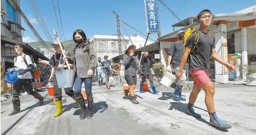 「鏟子超人」清出超過1萬噸淤泥怎麼處理?環境部揭「未來2大用途」