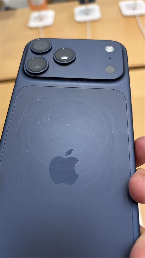 iPhone 17系列超容易刮傷、掉漆？蘋果「這樣回」加碼曝1小物輕鬆消除