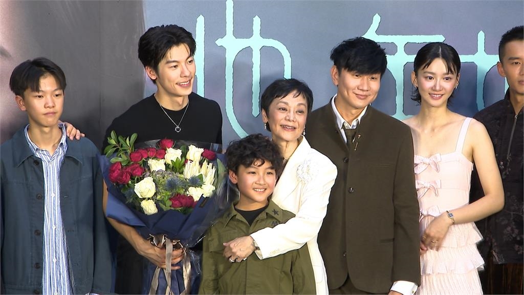 男神都來了!許光漢、林俊傑驚喜同框 粉絲擠爆台北信義區