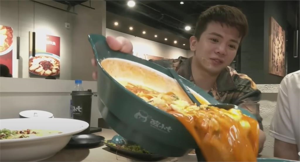 孫生踢館酸菜魚店「是套好劇本」?蹦闆3點聲明:因為「這樣」才去現場