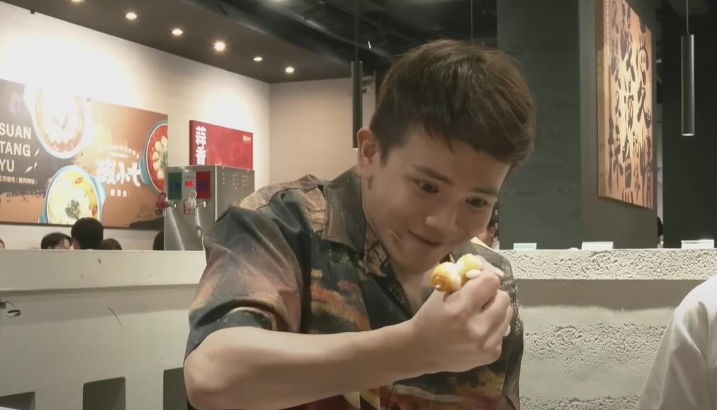 孫生踢館酸菜魚店「是套好劇本」?蹦闆3點聲明:因為「這樣」才去現場