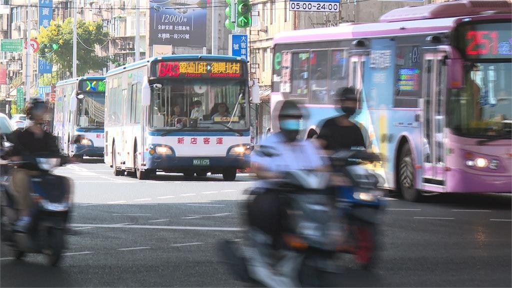 拆除圓環後福和橋機車海再現　副市長李四川大讚「這件事」