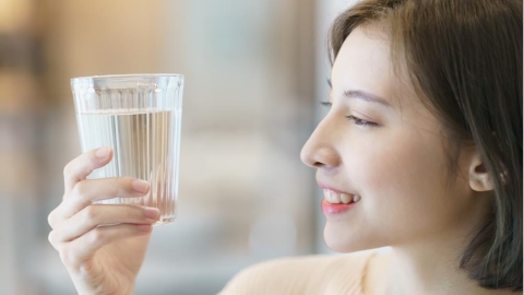 喝水的好處超乎想像，營養師帶你解鎖補水新觀念