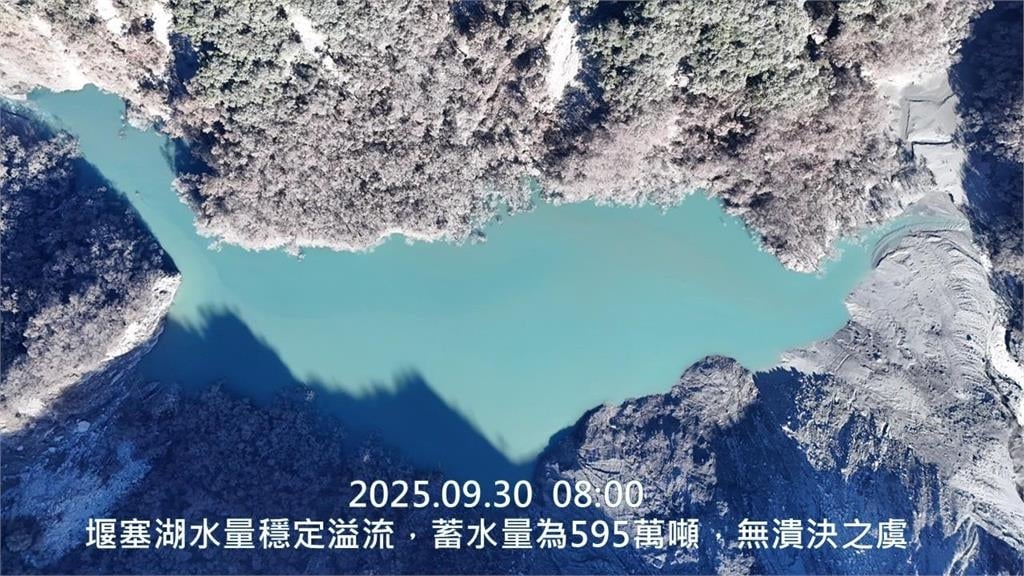 鄭天財稱「送工人去堰塞湖」用鋤頭挖呀挖!探勘超人衝頂見「煉獄現場」打臉