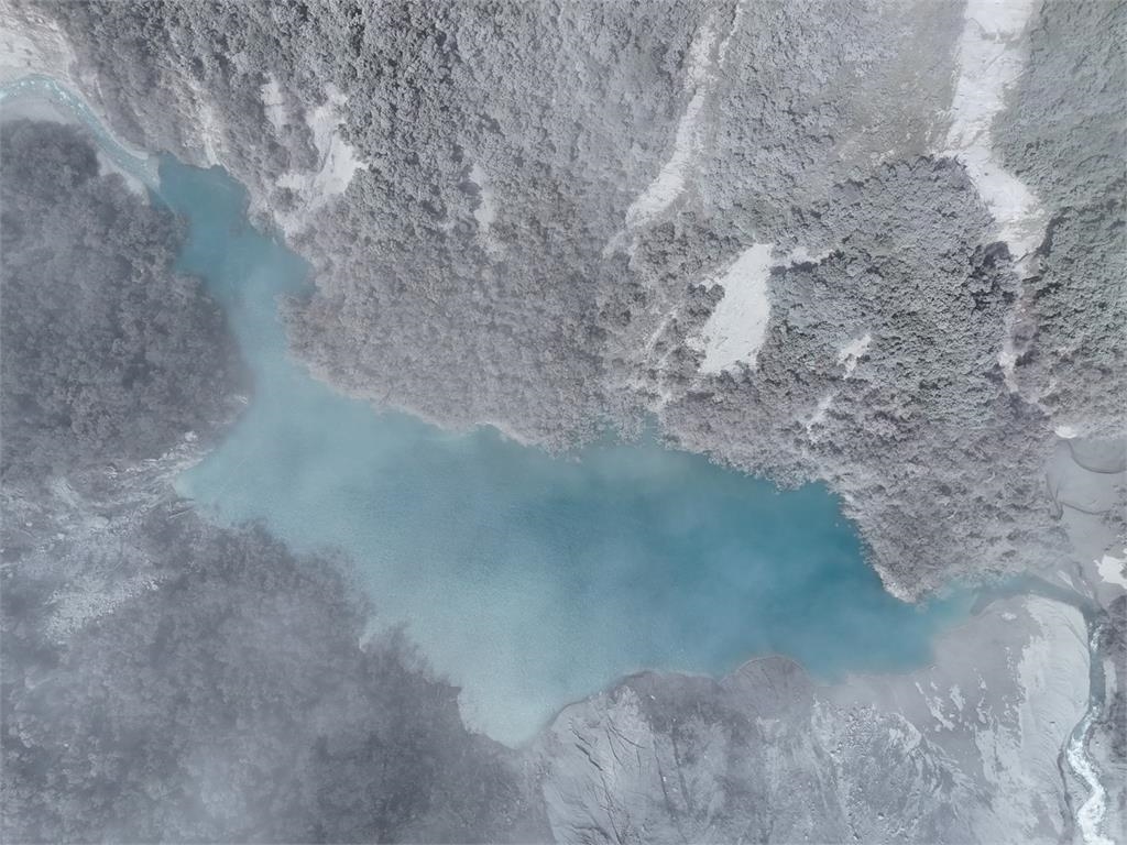 快新聞/直擊馬太鞍溪堰塞湖 無人機空拍最新畫面曝光