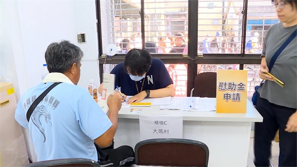 光復災區拚復工! 重建之路艱難 受災戶委屈落淚