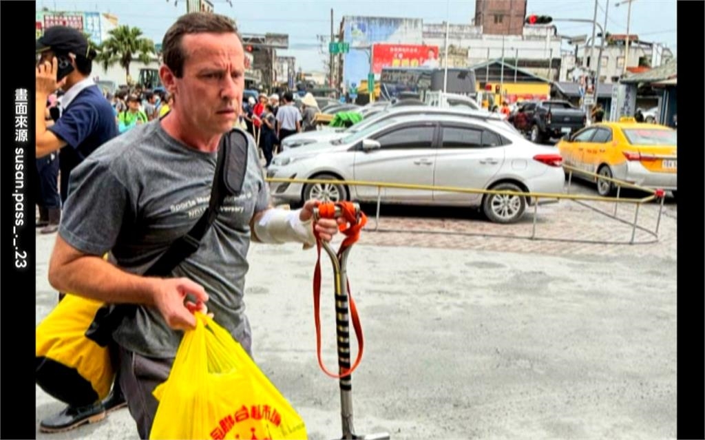 外國超人挺光復！加籍科學家來台度假反當6天志工