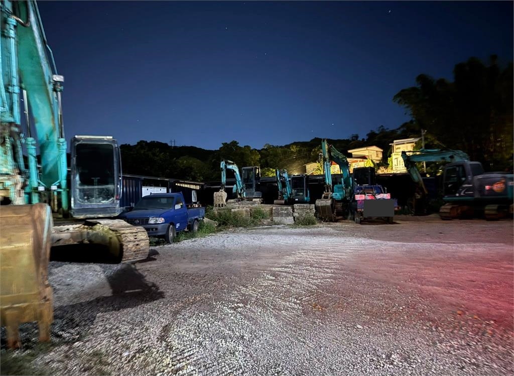 桃園「挖土機超人」連續救災8天 遭刺傷「感染敗血病」中秋夜離世:永遠的英雄