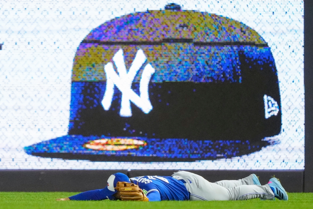 MLB(影)／藍鳥失誤壞事付出慘痛代價！　無緣橫掃洋基風光晉級美聯冠軍賽　