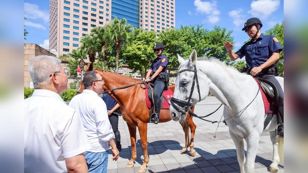 新北騎警再登國慶舞台　侯友宜：展現城市榮耀與警察精神