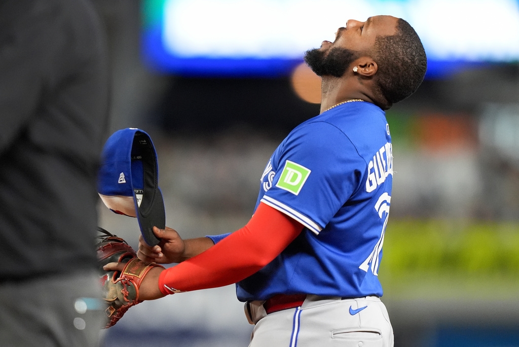 MLB(影)/小葛雷諾季後賽持續狠虐洋基! 噴香檳慶祝還模仿老爹嘲諷對手