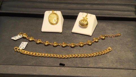 金價狂飆！銀樓擠爆買氣翻倍　民眾笑稱「比搶iPhone還誇張」