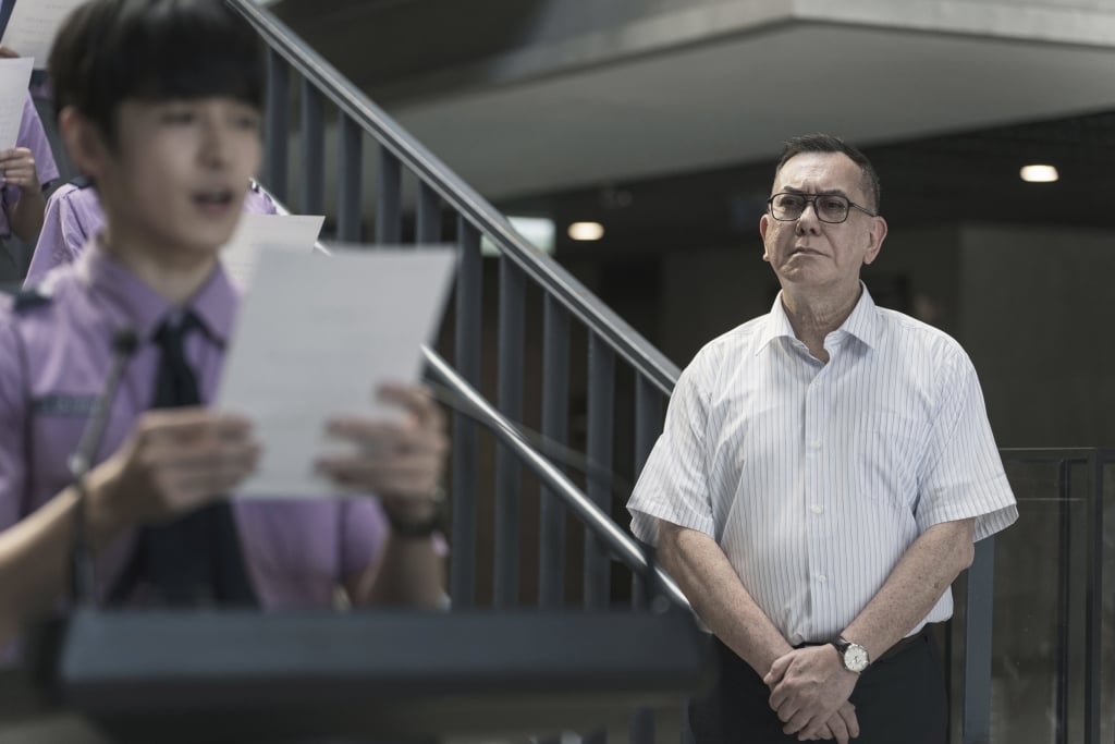 學生嘔吐、割腿血濺校園！ 黃秋生《自殺通告》揭驚悚真相 直喊：從沒這麼痛心