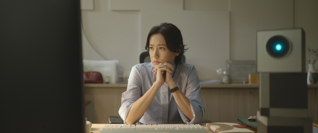 學生嘔吐、割腿血濺校園！ 黃秋生《自殺通告》揭驚悚真相 直喊：從沒這麼痛心