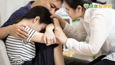 青少年憂鬱症持續攀升 醫師:「這些行為」都是求救訊號