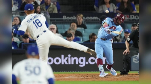 MLB(影)/史瓦伯把球「轟出場外」追平比數!費城人棒打山本由伸單局攻下3分