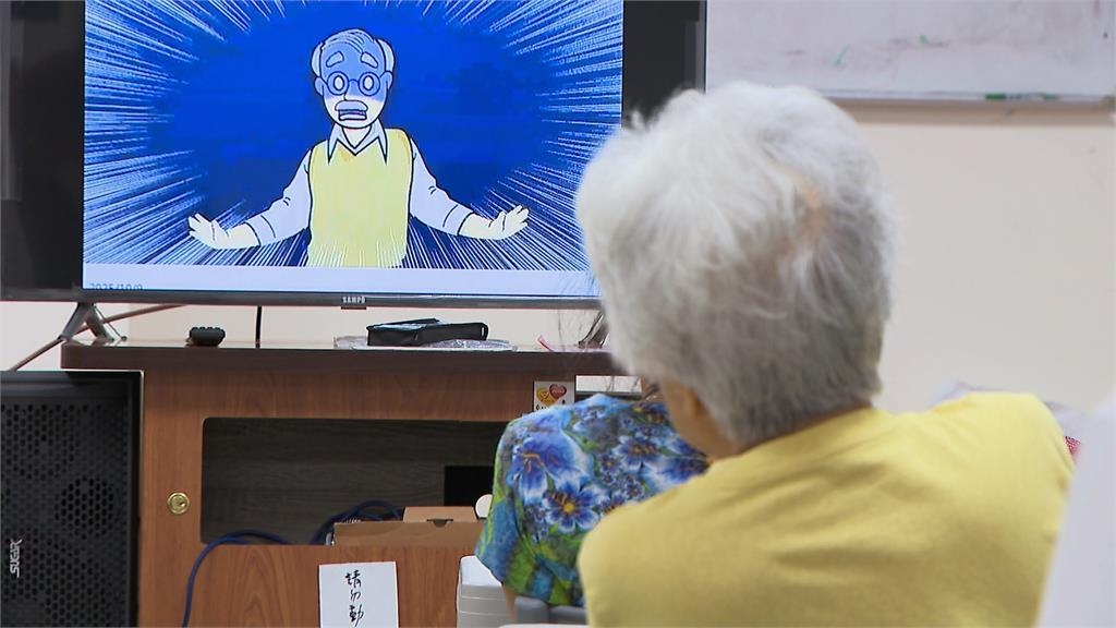 前進里民中心談用路安全 路老師開講危險情境一次看