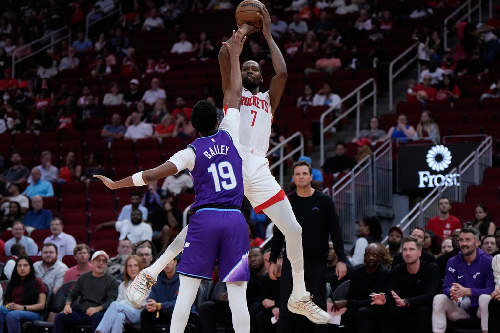 NBA(影)/KD火箭熱身賽首度亮相! 「死神」威力依舊輕鬆得最高分痛宰爵士