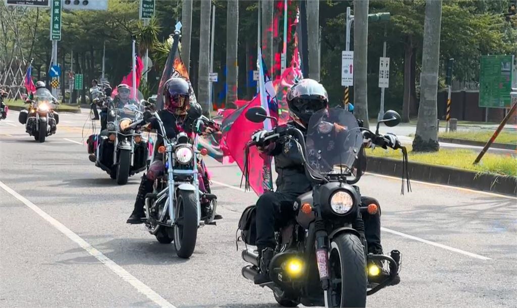 雙十國慶重機大會師　各地慶祝活動熱鬧登場