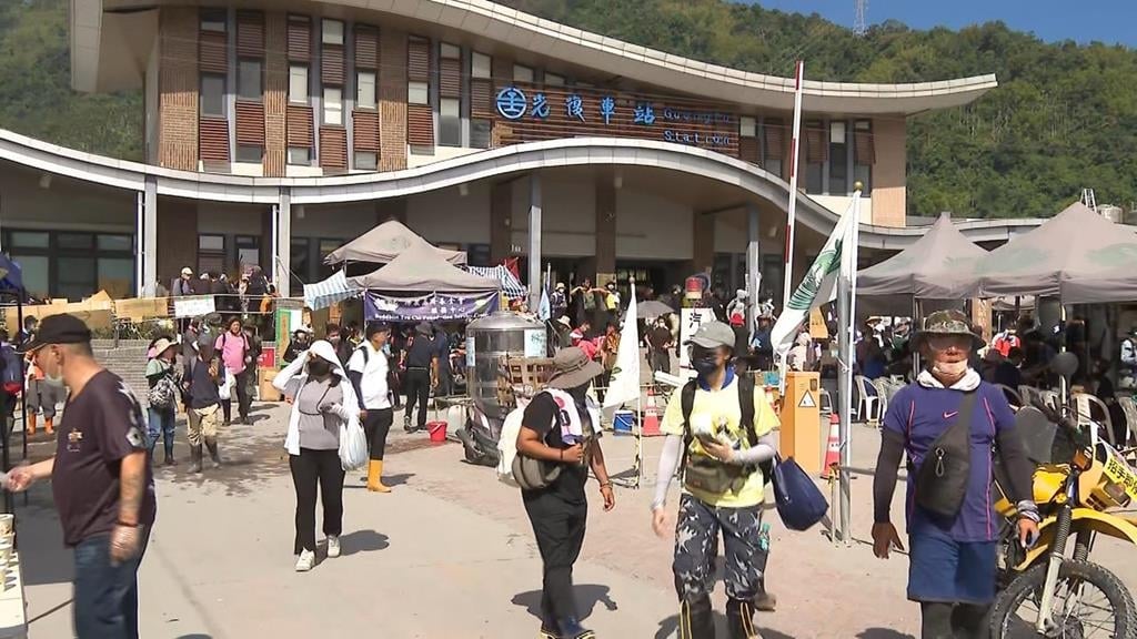 國慶日仍湧入大批志工! 協調所下令連假清完光復鄉