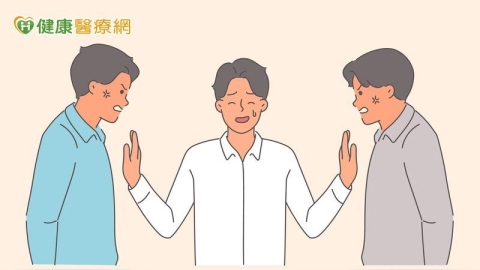 老被捲進麻煩人際關係?你可能掉進了「膩煩三角」