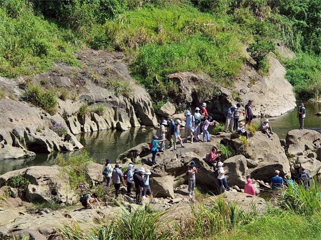 基隆河探世界級地景系列導覽活動之暖暖壺穴群