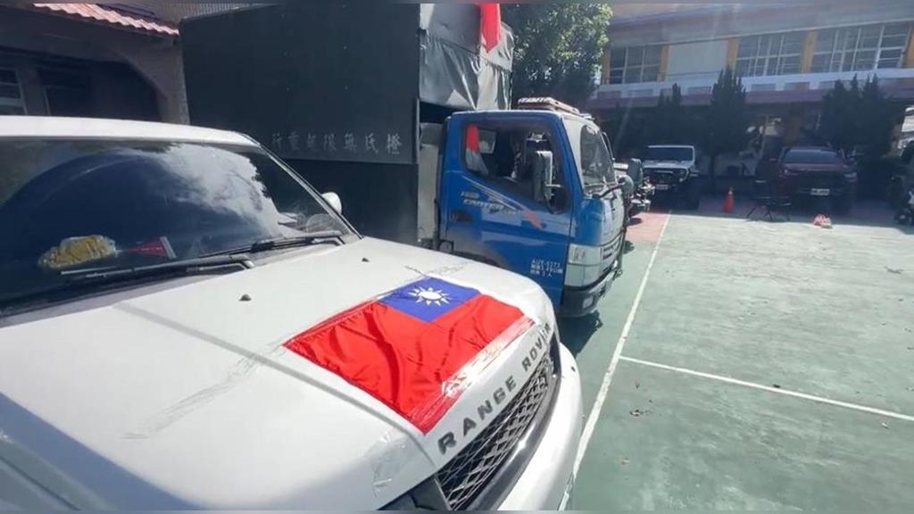 「每個人都是超人」！雙十國慶光復志工車隊掃街　災區響起國歌