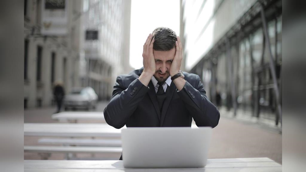 「週休三日」已試辦3週！上班族1原因「抱怨連假太多」：太痛苦…震驚全網