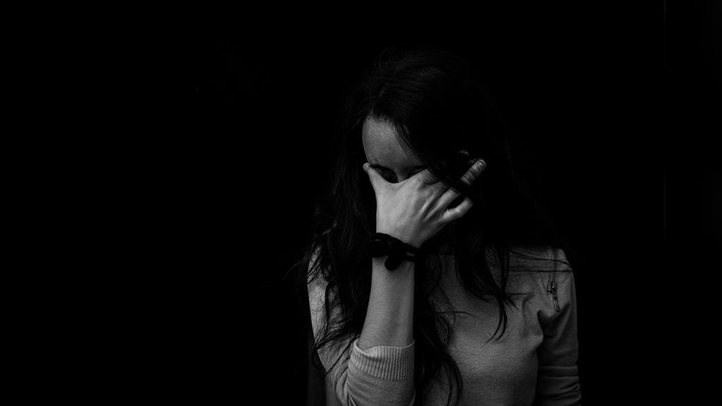 「你竟敢罵爸爸？」台男首爾旅遊爆衝突！竟當街「猛揍11歲女兒」離譜畫面曝