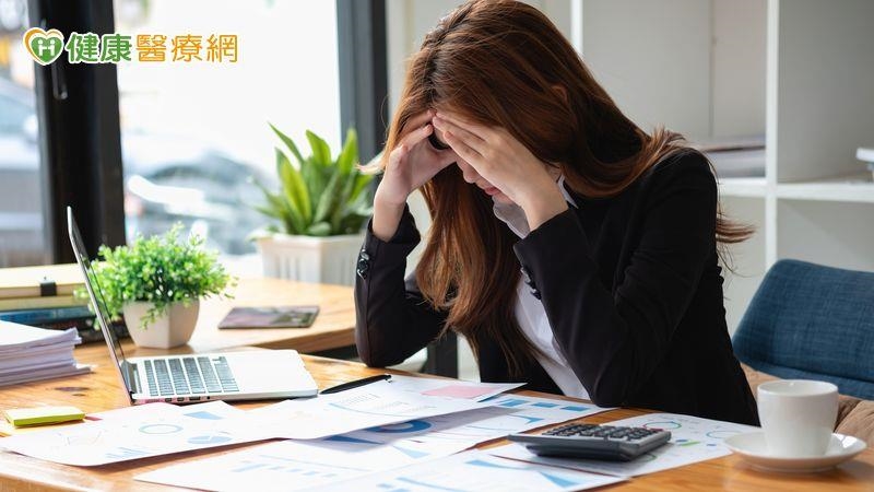 「慢性壓力」恐加速老化　專家親授日常「減壓4招」對抗衰老！