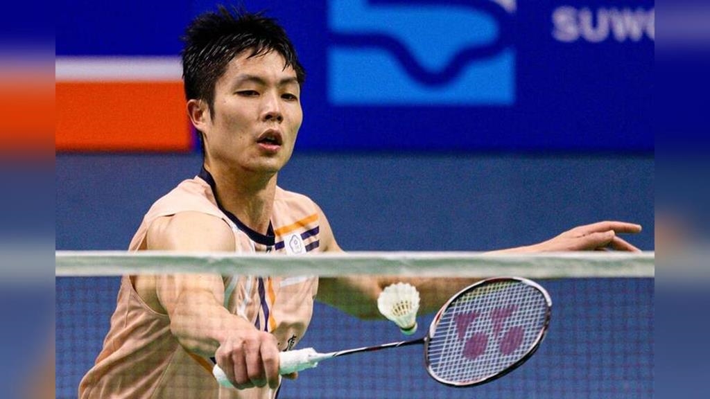 羽球／首局濺血仍奮戰到底！「台灣一哥」周天成鏖戰三局闖北極賽冠軍戰拚衛冕