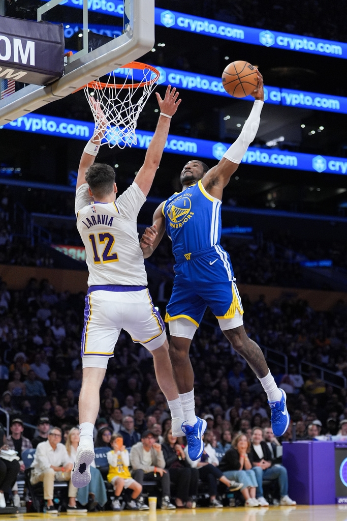 NBA(影)/Kuminga回鍋勇士熱身賽首亮相超猛! 怪物爆扣湖人籃框