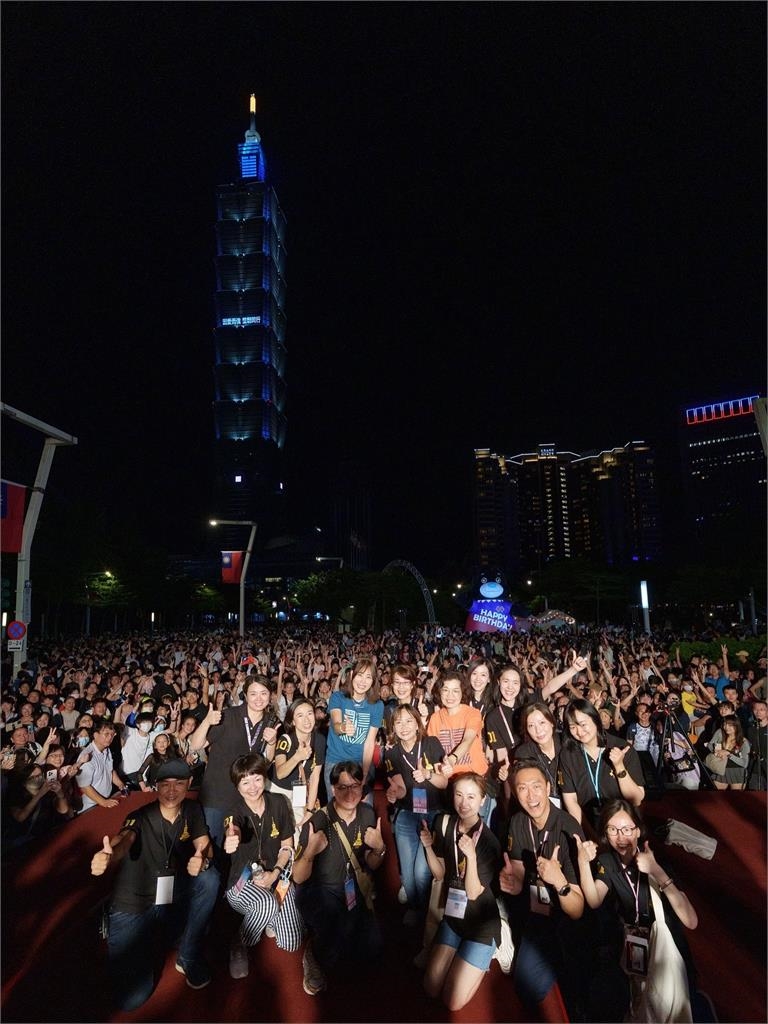 101國慶煙火差點取消！開演前半小時「突收1通知」賈永婕傻眼：不是早就申請